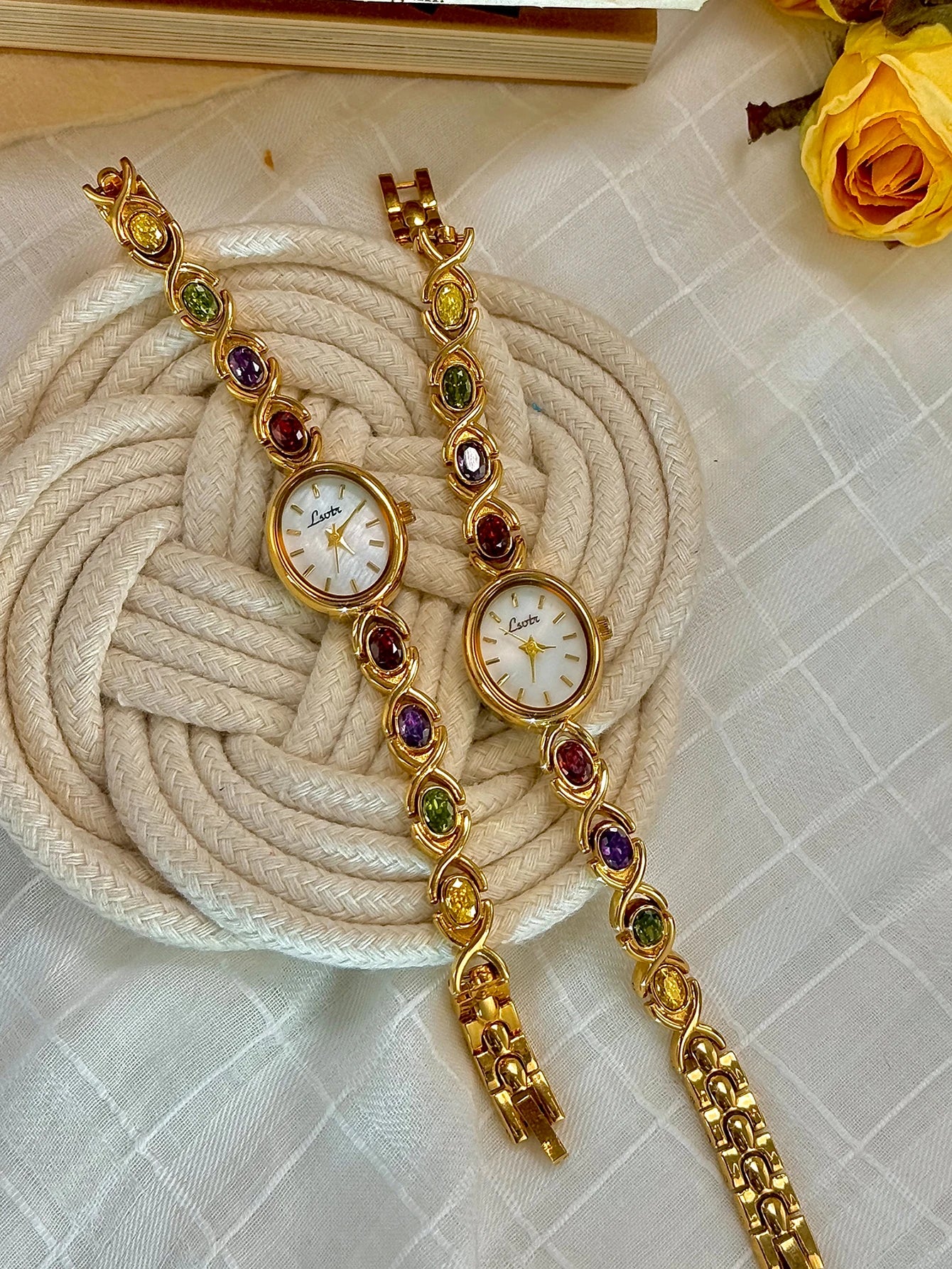 1 Piece of New High-End Colorfuled Tourmaline Gem Rhinestone Inlaid Accessible Luxury Retro Elegant Fashion Women's Watch Oval Mother-Of-Pearl Dial 30m Waterproof Suitable for Daily Wear and Party Vacation Outing and Other Oc