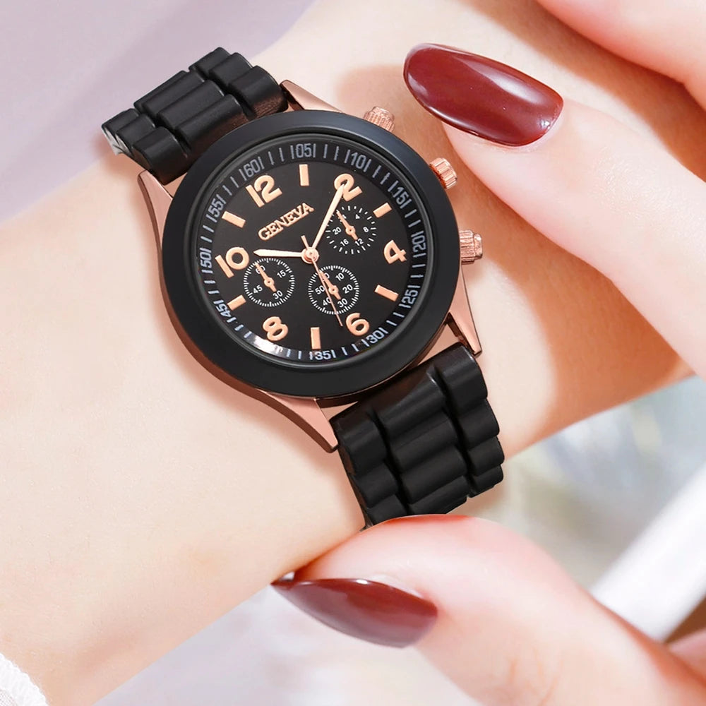 4PCS Fashion Simple Watch Luxury Men's and Women's Belts Business Leisure Bracelet Quartz Watch Love Watch Watch Set